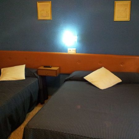 Hotel Nuria El Campello Bagian luar foto