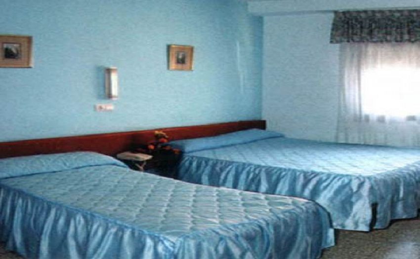 Hotel Nuria El Campello Bagian luar foto