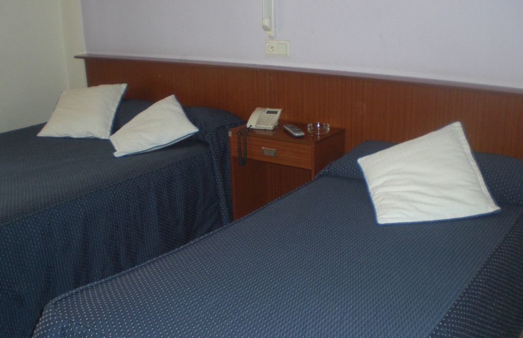 Hotel Nuria El Campello Bagian luar foto