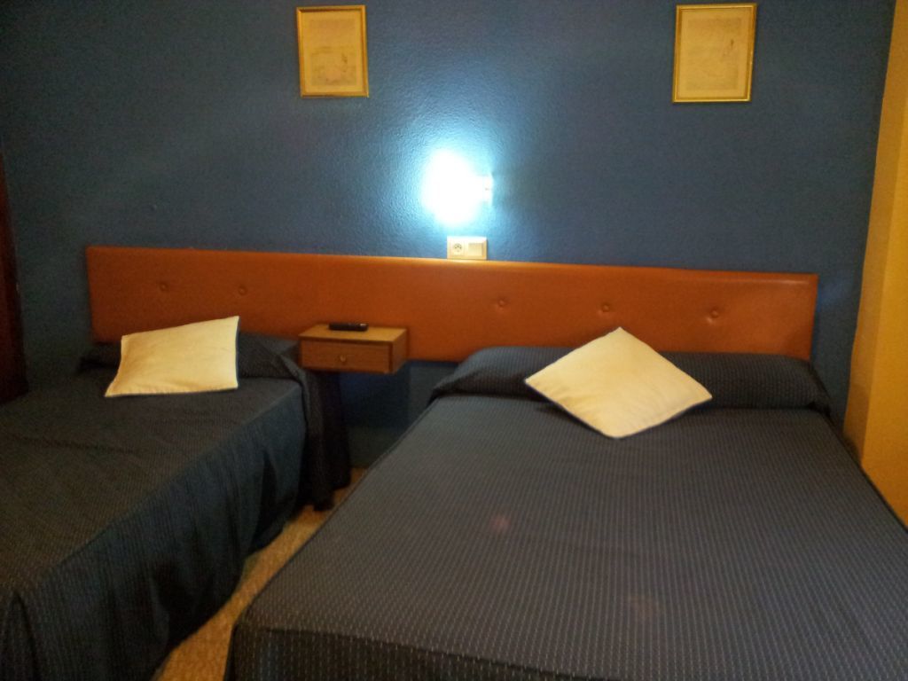 Hotel Nuria El Campello Bagian luar foto